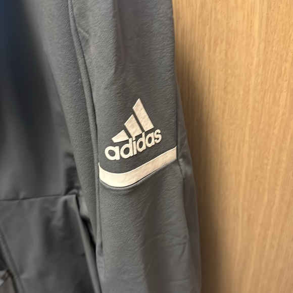 Adidas warm up jacket with hood and 2 pockets - Picture 5 of 10